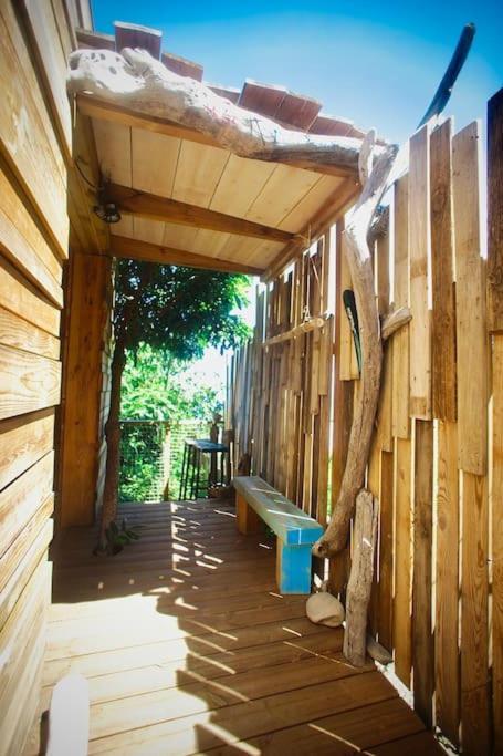 Bungalow Ecologique Avec Toilettes Seches Leu Kabanon Vue Mer Сен-Лу Екстериор снимка